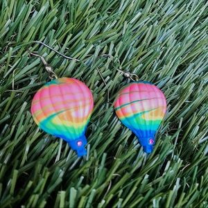 vintage retro tie dye hot air balloon earrings